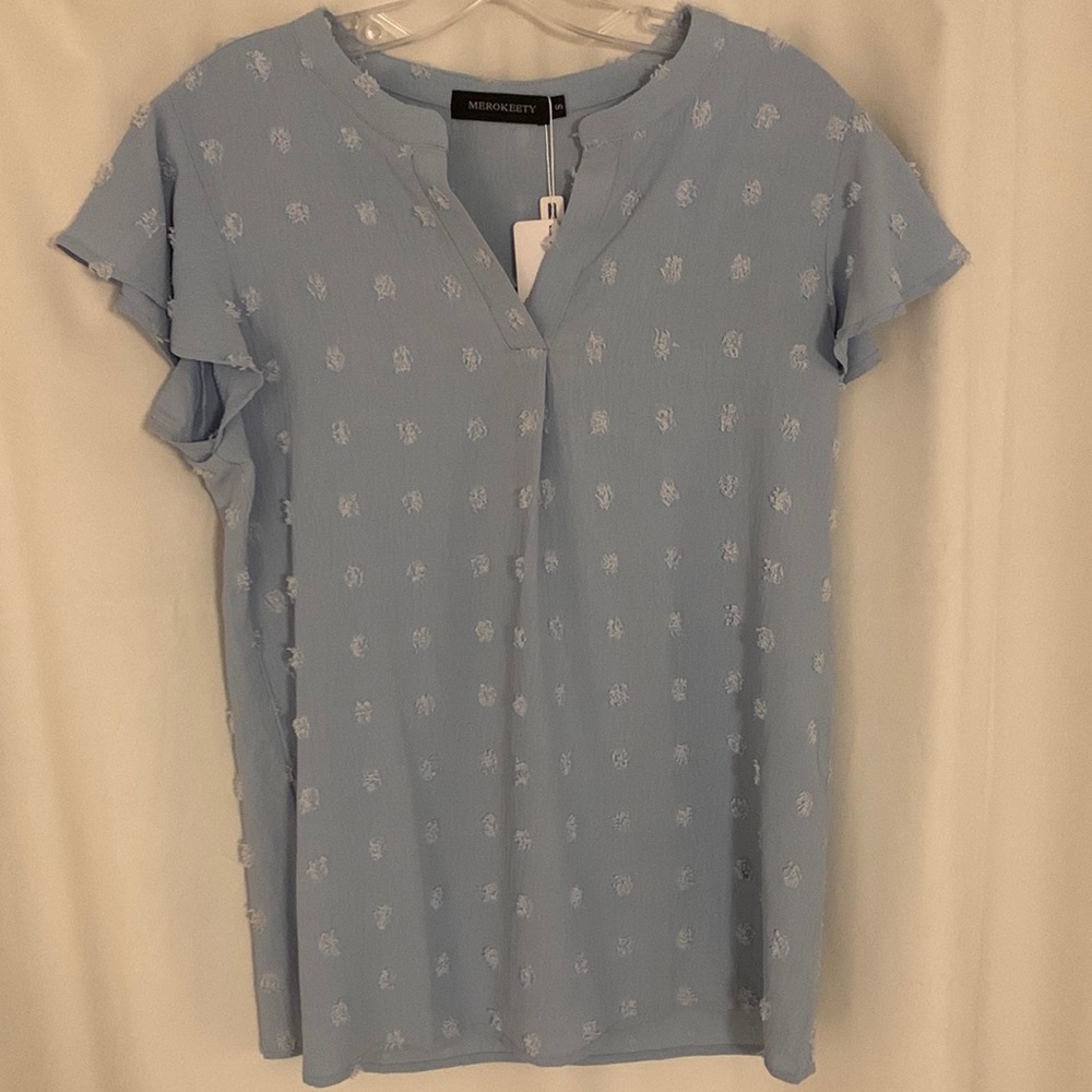 Merokeety size small new with tags light blue top!